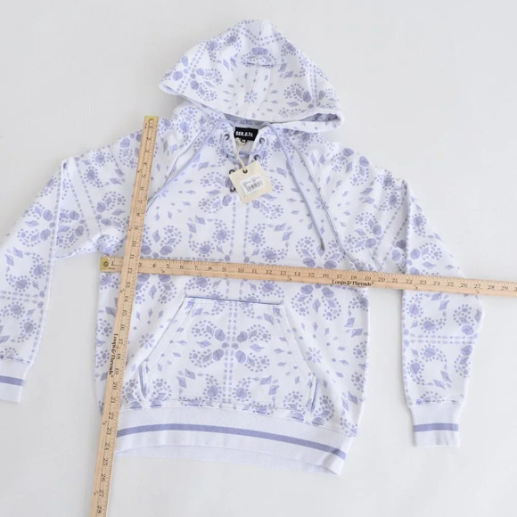 SER.O.YA Foster Hoodie Pullover  Sweater White & Purple Floral XS NWT - Picture 3 of 12